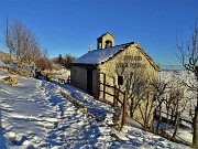 43 Mi abbasso al Santuario della Sacra Famiglia (1230 m)